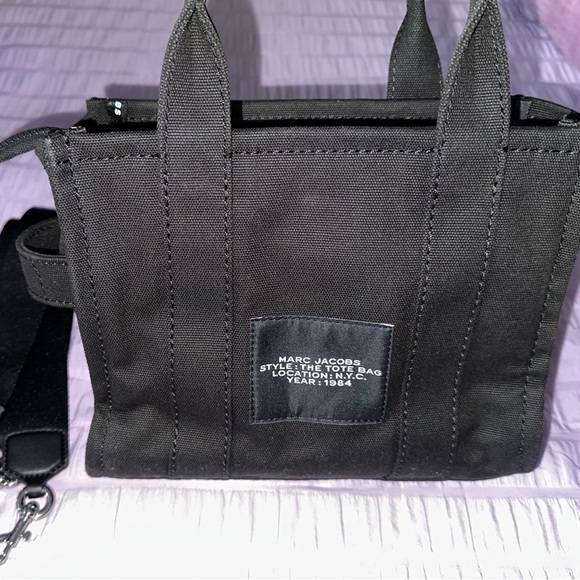 Marc Jacobs Black Tote Bag - Picture 2 of 4